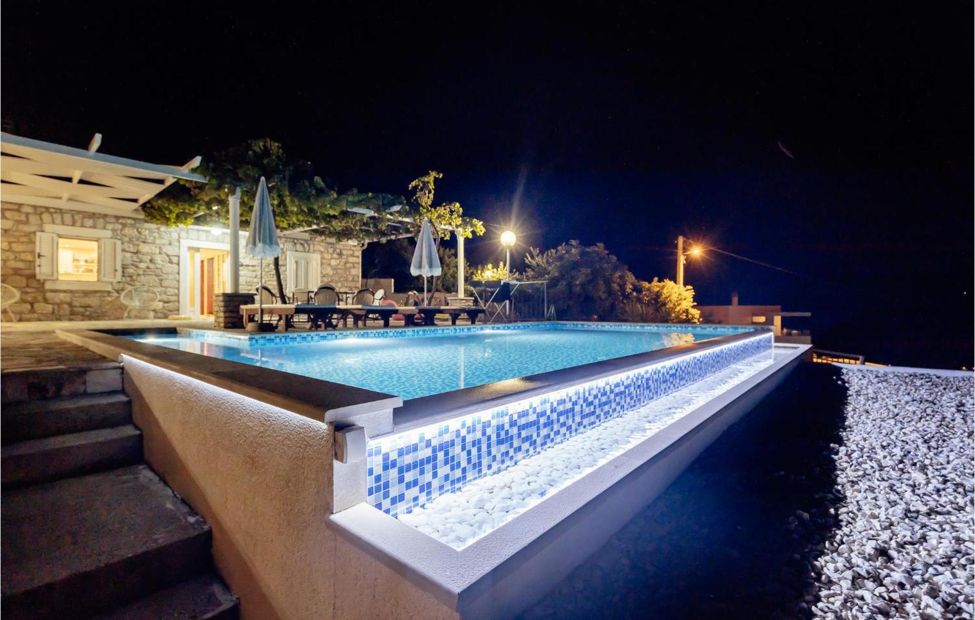 Amazing Home In Herceg Novi With House Sea View Zewnętrze zdjęcie